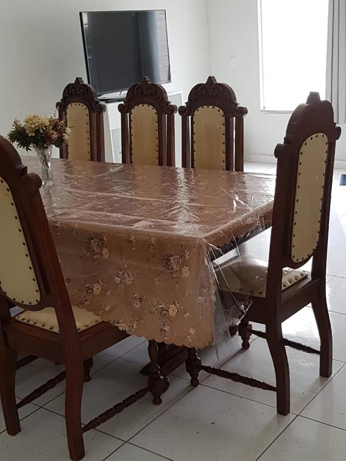 Sobrado 4 Amplo E Confortavel Em Condominio コルンバ エクステリア 写真
