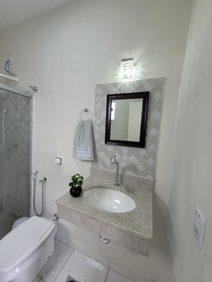 Sobrado 4 Amplo E Confortavel Em Condominio コルンバ エクステリア 写真